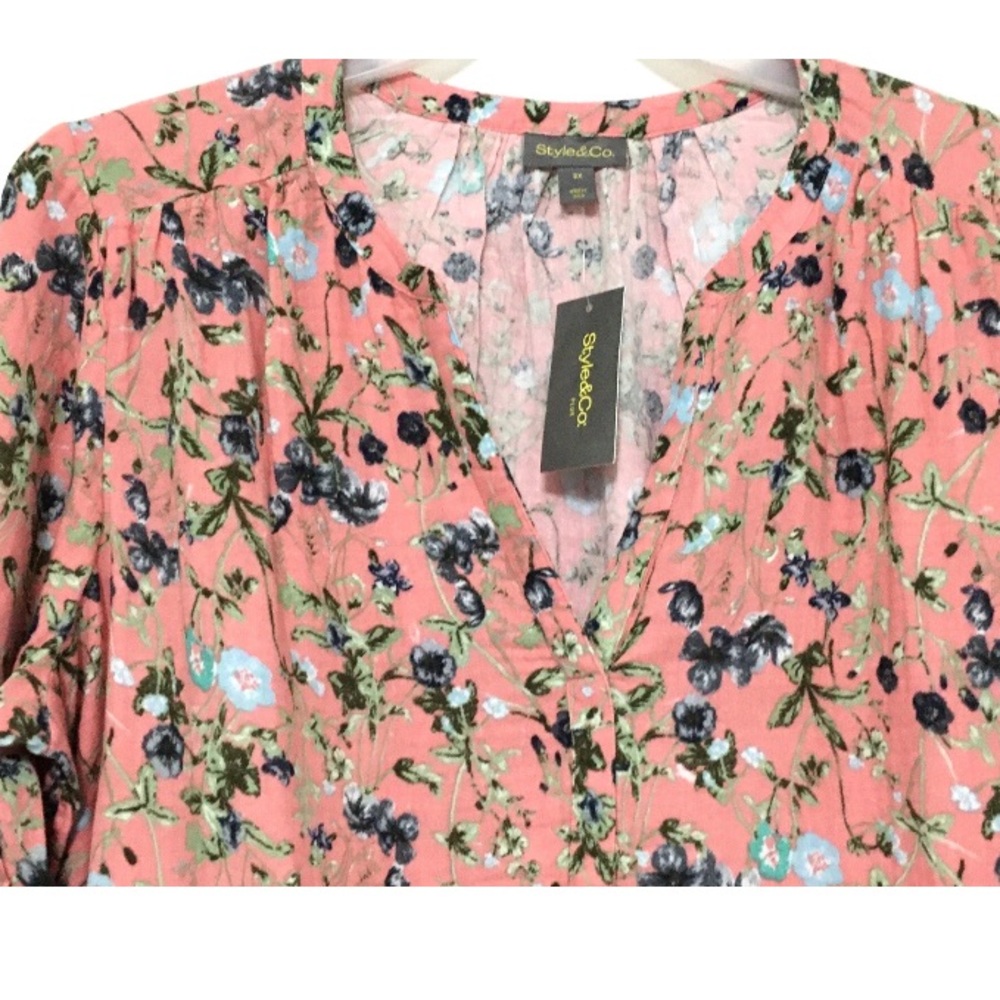 Style & Co Women's 3X Floral Salmon Split V-Neck Long Sleeve Pullover Blouse - Picture 3 of 9